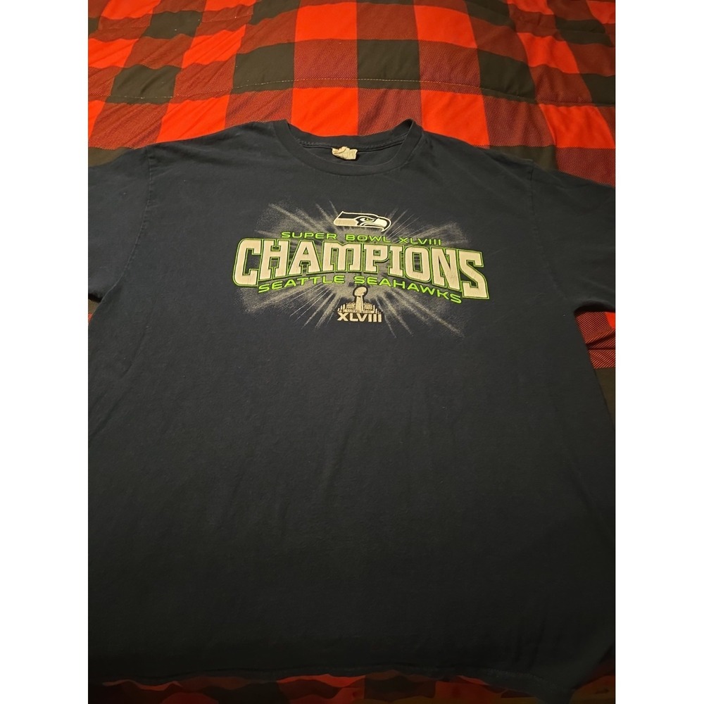 Mens Seattle Seahawks Super Bowl XLVIII Champions T-Shirt Navy Blue XL